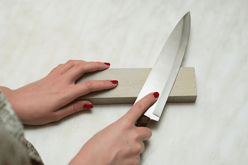How to sharpen a knife?