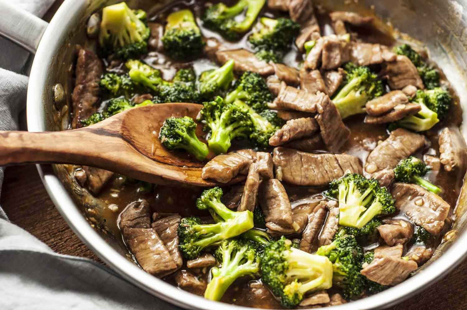 Beef Tips and Broccoli Skillet